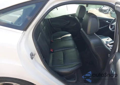 2012 Ford Focus Titanium z USA, uszkodzony, nr VIN 1FAHP3J26CL446128